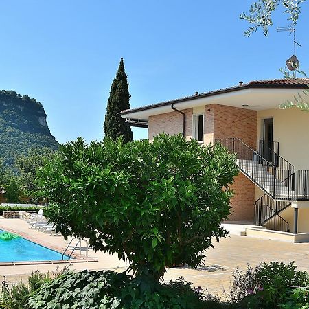 Ca Gardesana With Pool Villa ภายนอก รูปภาพ