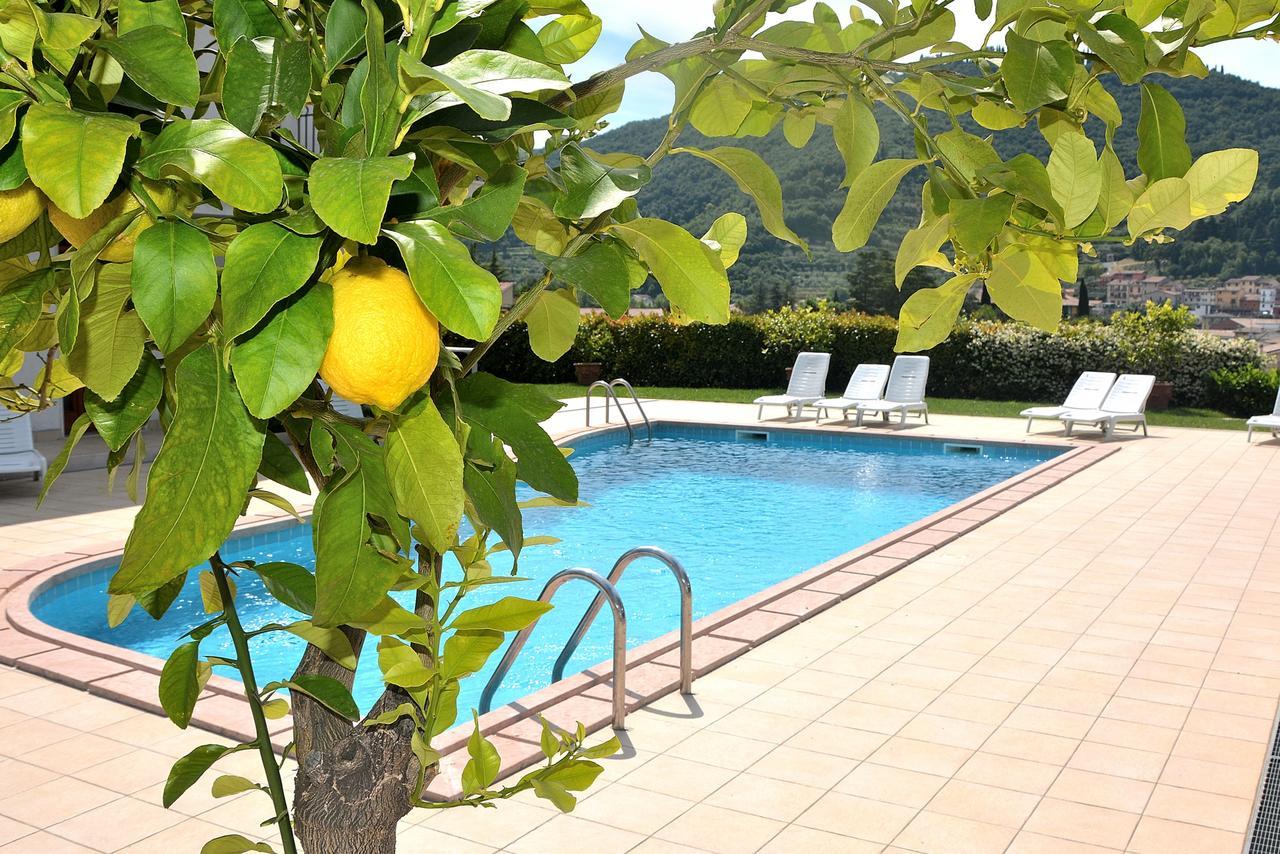 Ca Gardesana With Pool Villa ภายนอก รูปภาพ